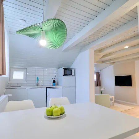 Apartment Oliver 2 *