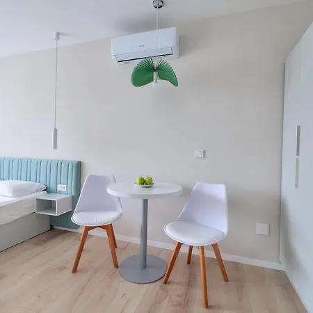 アパート Oliver 2 *